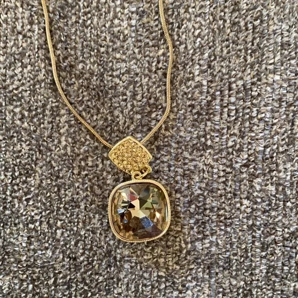 𝅺jcpenney necklace and earrings set - Picture 2 of 3